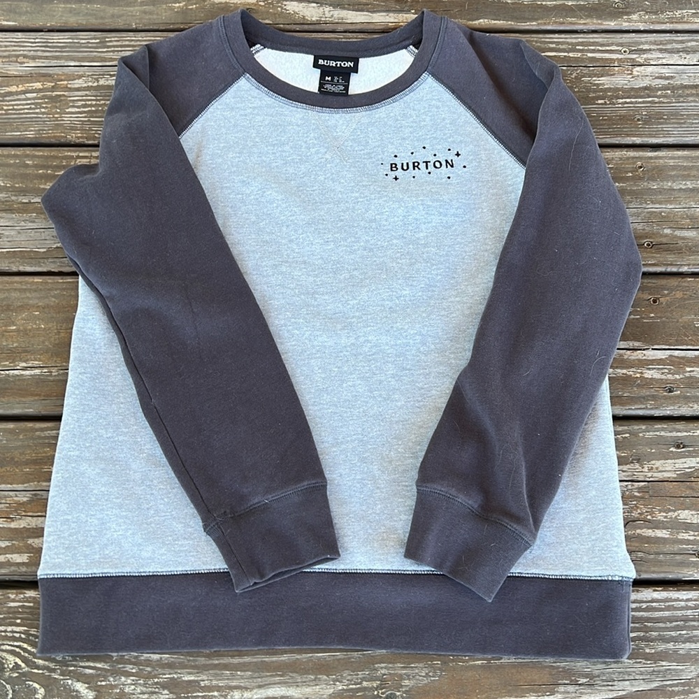 Women’s Burton Sweatshirt 🏂 - Picture 11 of 11